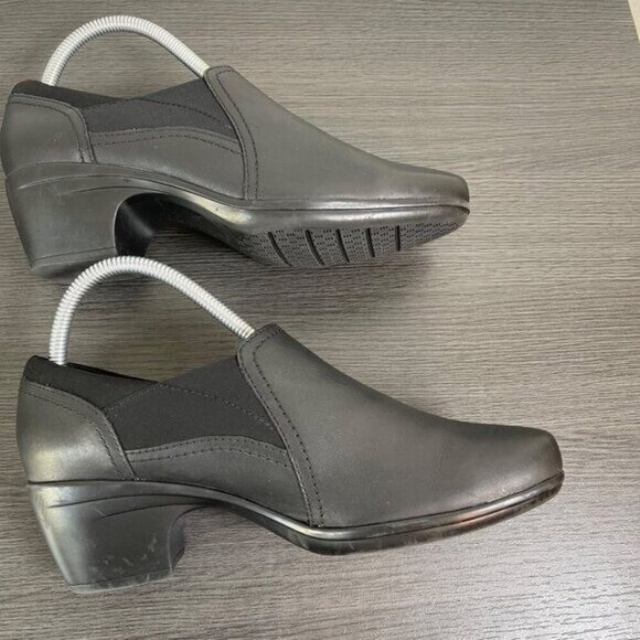 Used Clarks Emily Amelia Loafer Women 8.5 US Black PU Leather Slip-On Ortholite - Picture 5 of 10